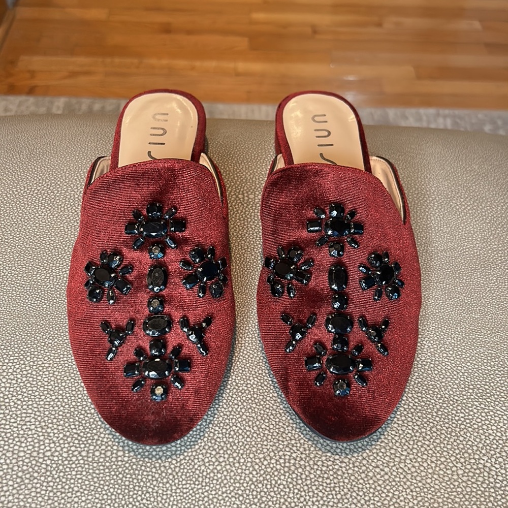 Unisa Velvet Slip-on Mules with Black Beaded Accents  (9.5)